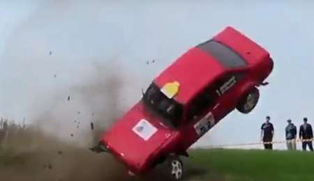 Show de palos en el Rally