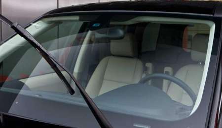 ¿Cómo mantener en buen estado el parabrisas?