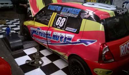 Intensos trabajos en el Dolbe Racing