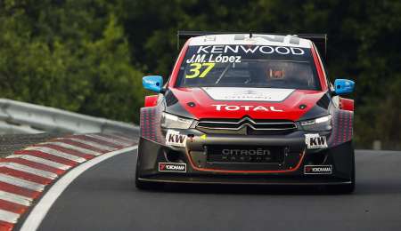 Pole de Pechito en Nürburgring