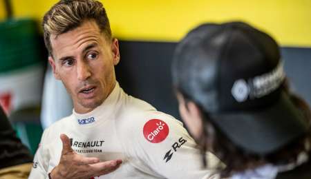 Los Renault adelante en el segundo ensayo