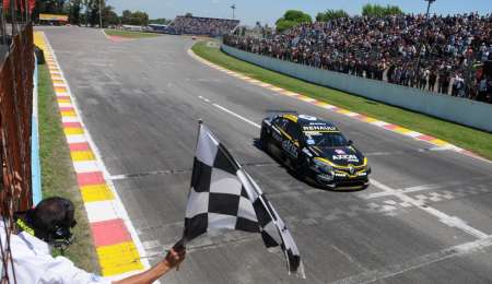 Lo mejor de la victoria de Pernía – Fineschi en los 200 Kilómetros