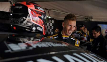 Leo Pernía tuvo su fiesta de Campeón