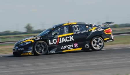 Pernía encabezó el 1-2-3 de Renault previo a la clasificación