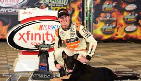 Nascar usará perros entrenados para detectar COVID 