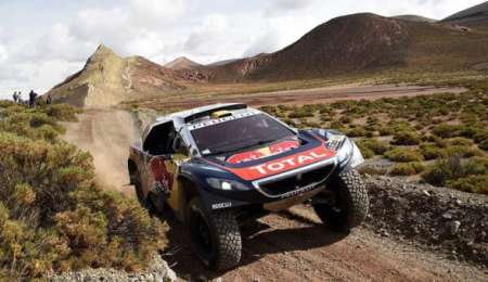 Peterhansel domina en los autos