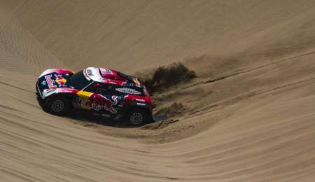 Victoria de Peterhansel que se acercó en la general