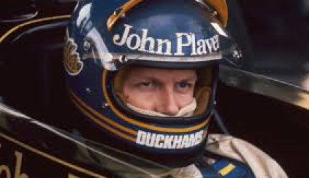 CARISMATICO Y VEHEMENTE