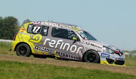 Lucas Petracchini es el nuevo líder en la Clase Tres