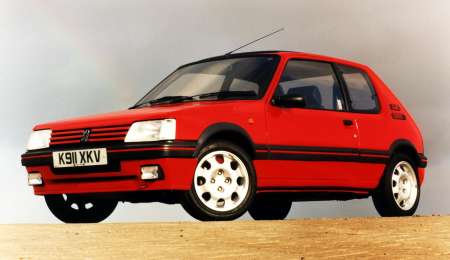 Peugeot 205 el "cachorro" francés 