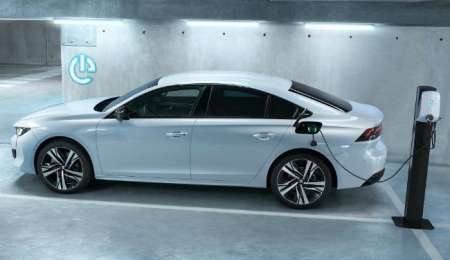 Peugeot lanzará versiones híbridas del 508 y 3008