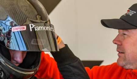 Súper TC2000: Pfening avanza con los trabajos en los dos Corolla