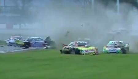 Se pegó Neuville probando en Córcega