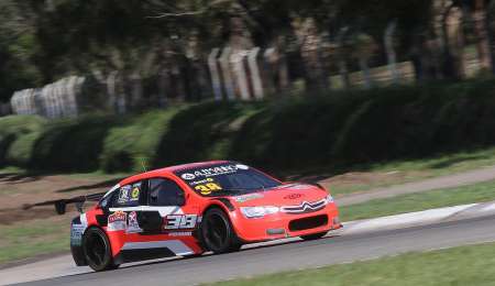 Piovano adelante en el Junior