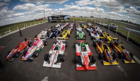 Resumen de la F. Renault Plus