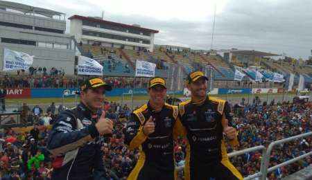 PERNÍA, EL "TRUENO" QUE FRENÓ LA TORMENTA