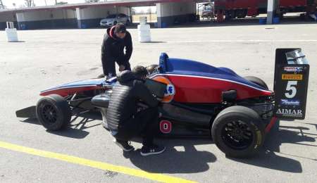 La Fórmula 2.0 Renault realizó la primera prueba con el Paddle Shift