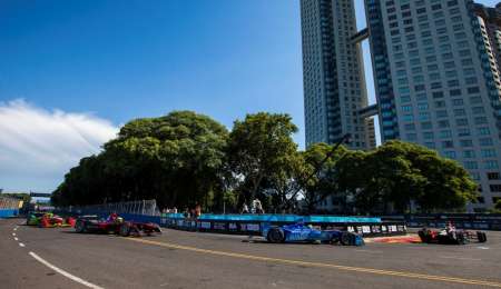 Ahora “Pechito” mete presión