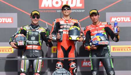 Álvaro Bautista gana su primer carrera en Argentina