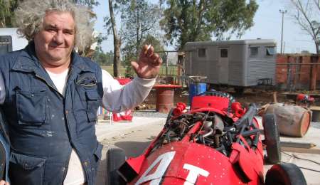 Carlos Regazzoni:  el artista que homenajeaba a Fangio