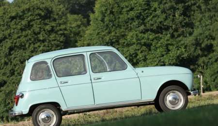 Renautl 4 L,  "El Correcaminos" o el "Cuatro Latas"