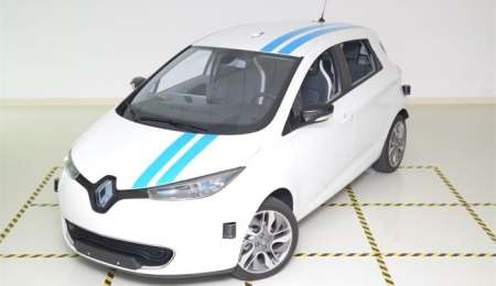 Un auto autónomo, como si tuviese un piloto