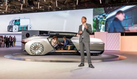 Renault muestra en París EZ-Ultimo, el robot-vehículo