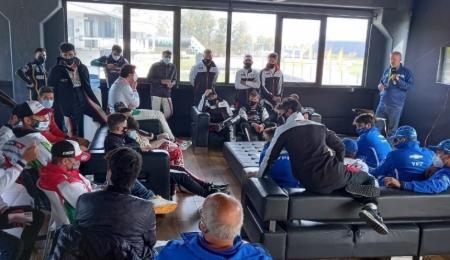 “Tiene que mejorar la comunicación con los Comisarios Deportivos”