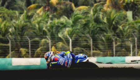 Dovizioso y Rins los más rápidos del viernes en Malasia
