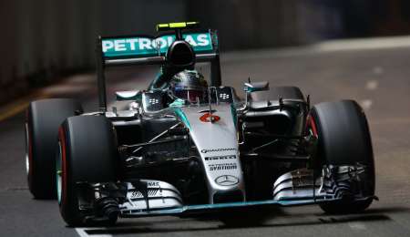 Rosberg sigue bien arriba