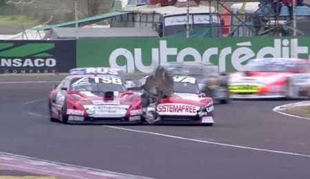 El toque entre Rossi y Urcera