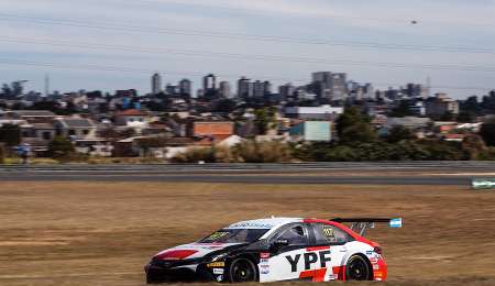 Puesto 23 para Rossi en el último ensayo del Stock Car en Curitiba