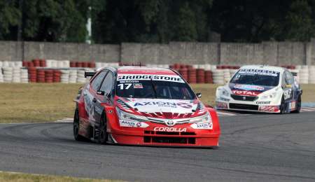 Rossi se quedó con el primer entrenamiento en Mendoza