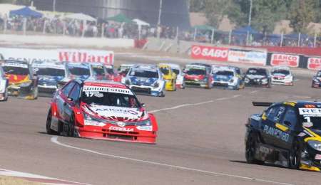 Rossi, entre las evoluciones y la pelea contra el tiempo