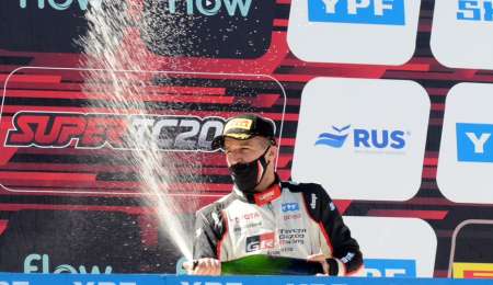 Rossi: “Salió todo bien, pero la largada fue clave”