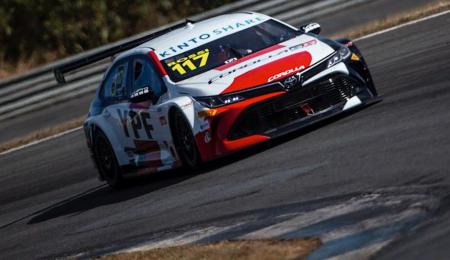 Rossi fue 17 y 16 en el Stock Car