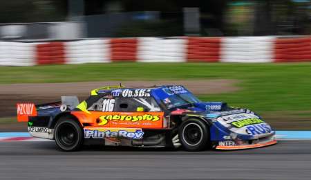 Cambio de equipo para un piloto del TC