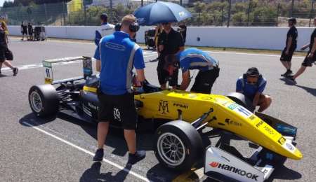 Gran avance de Fenestraz en la segunda carrera