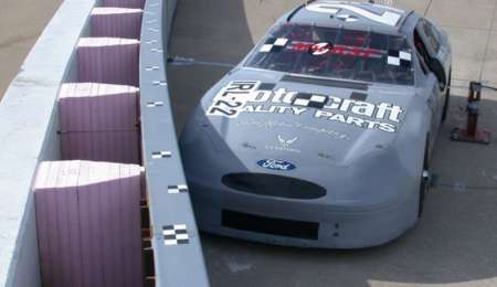 Bourdais "SAFER" por la protección