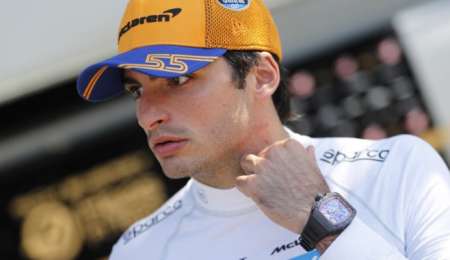 Carlos Sainz se une a Hamilton en la lucha contra el racismo
