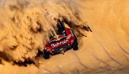 Sainz perdió terreno, pero aún cuenta con una buena ventaja