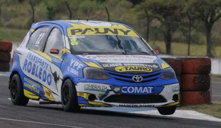 Santiago Robledo se quiere afirmar en el Turismo Pista
