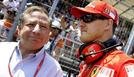 Un enfermero aseguró que Michael Schumacher "está consciente"