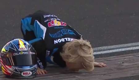 El homenaje del hijo de Dan Wheldon a su padre en Indianápolis