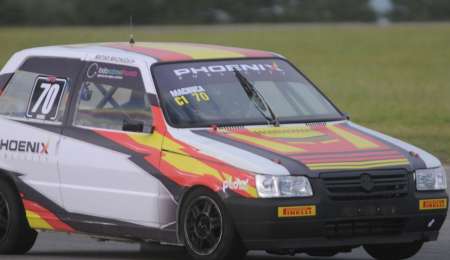 Con equipo nuevo vuelve Rossi