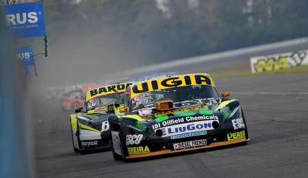 Los Ford y un paso positivo por Rafaela