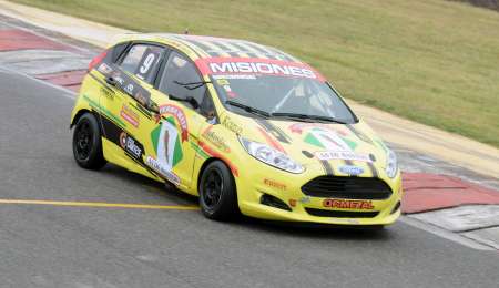 Sniechoswki apareció en el final y se llevó la pole position