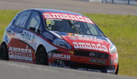 Tomás Sniechowski busca un podio