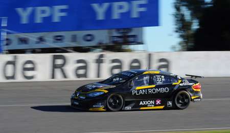 Facundo Ardusso prueba un Fluence de Renault Sport en Rafaela