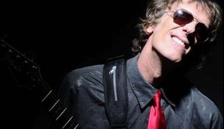 El lado fierrero del Flaco Spinetta